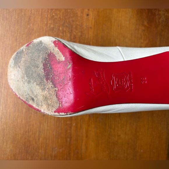 Authentic Louboutin shoes - Picture 3 of 4